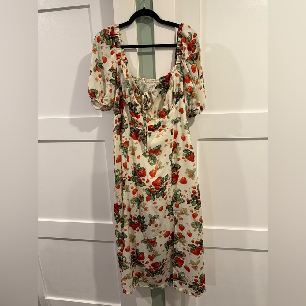 Cider curve strawberry milkmaid dress